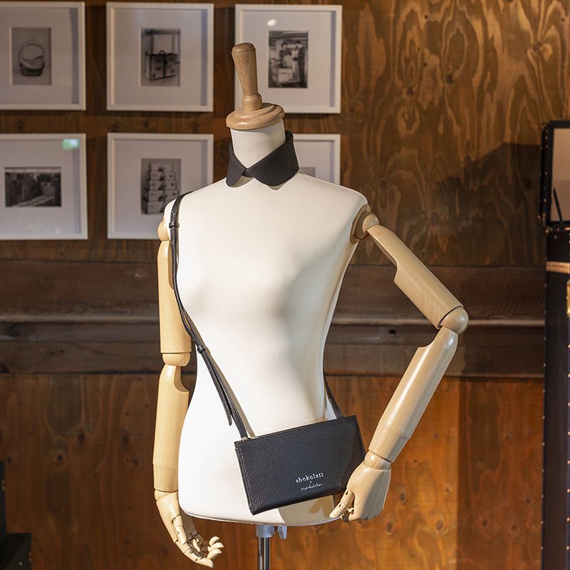 shokolatt トラベルモバイルウエア M / トラベルショルダーM 【豊岡財布】